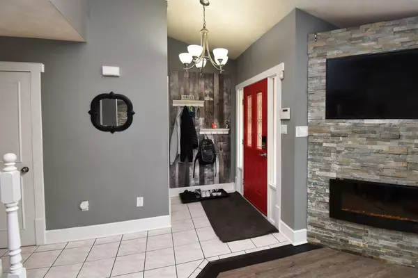 Hamilton, ON L8W 3A4,448 ACADIA DR