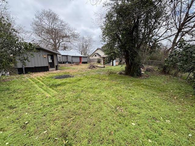 Lorena, TX 76655,105 & 103 N Oak Street