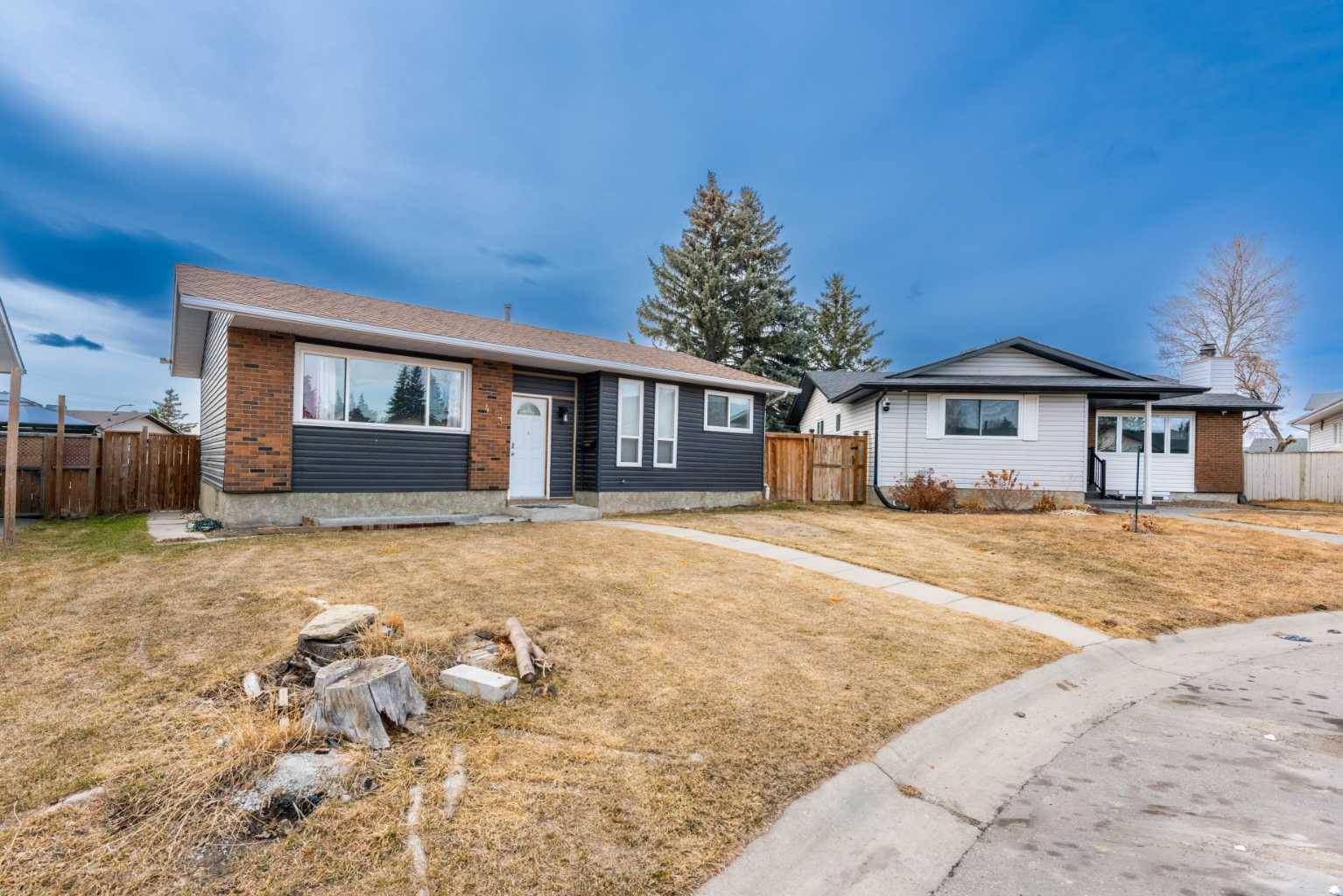 Calgary, AB T1Y3H6,423 Rundleson PL Northeast