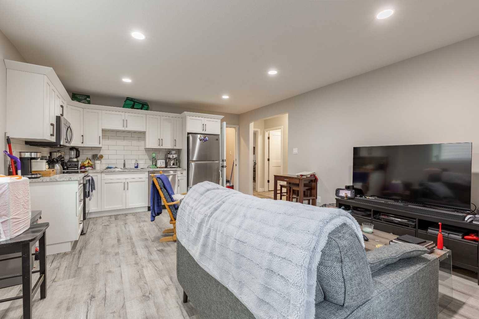 Lethbridge, AB T1J 5K3,155 Cabot LNDG W