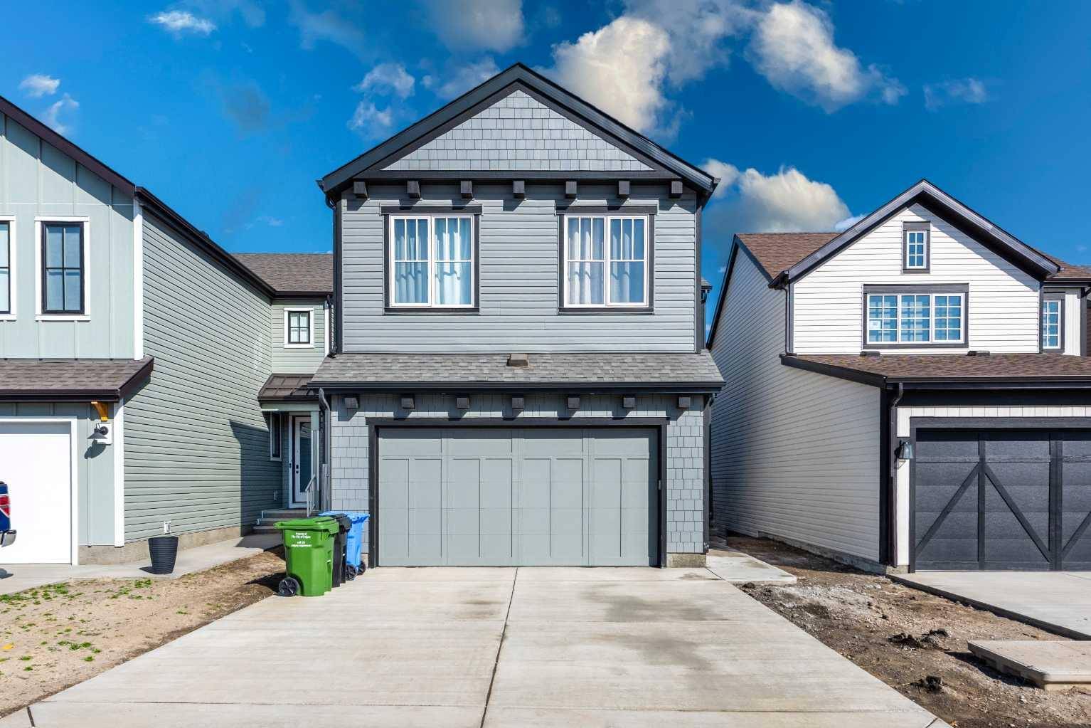 46 Savoy LNDG Southeast, Calgary, AB T3S0E1