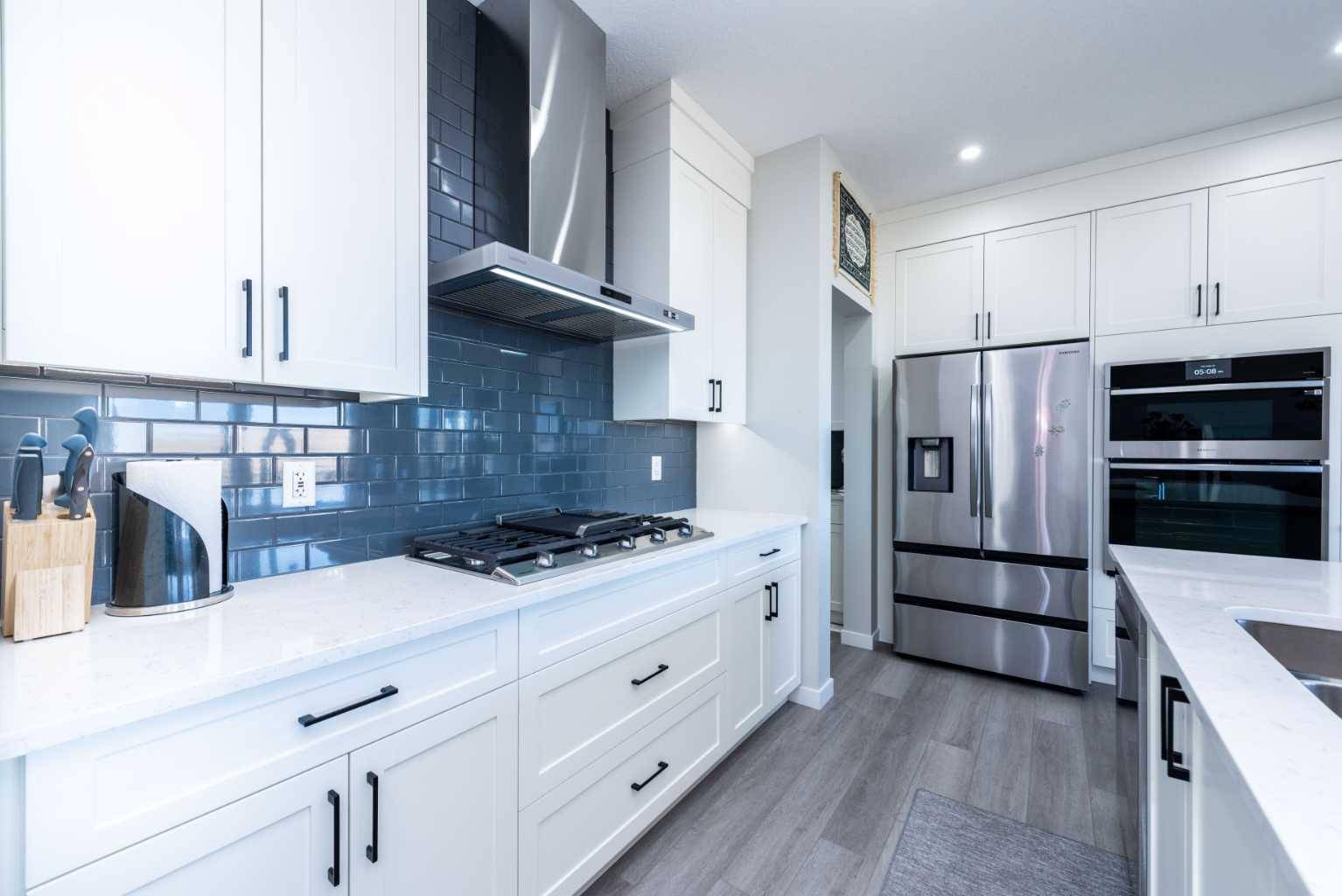 Calgary, AB T3S0E1,46 Savoy LNDG Southeast