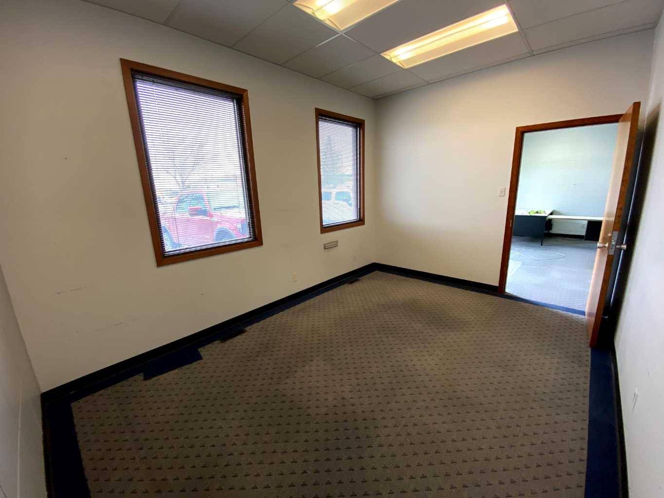Lethbridge, AB T1H 5J8,1510A 31st ST North