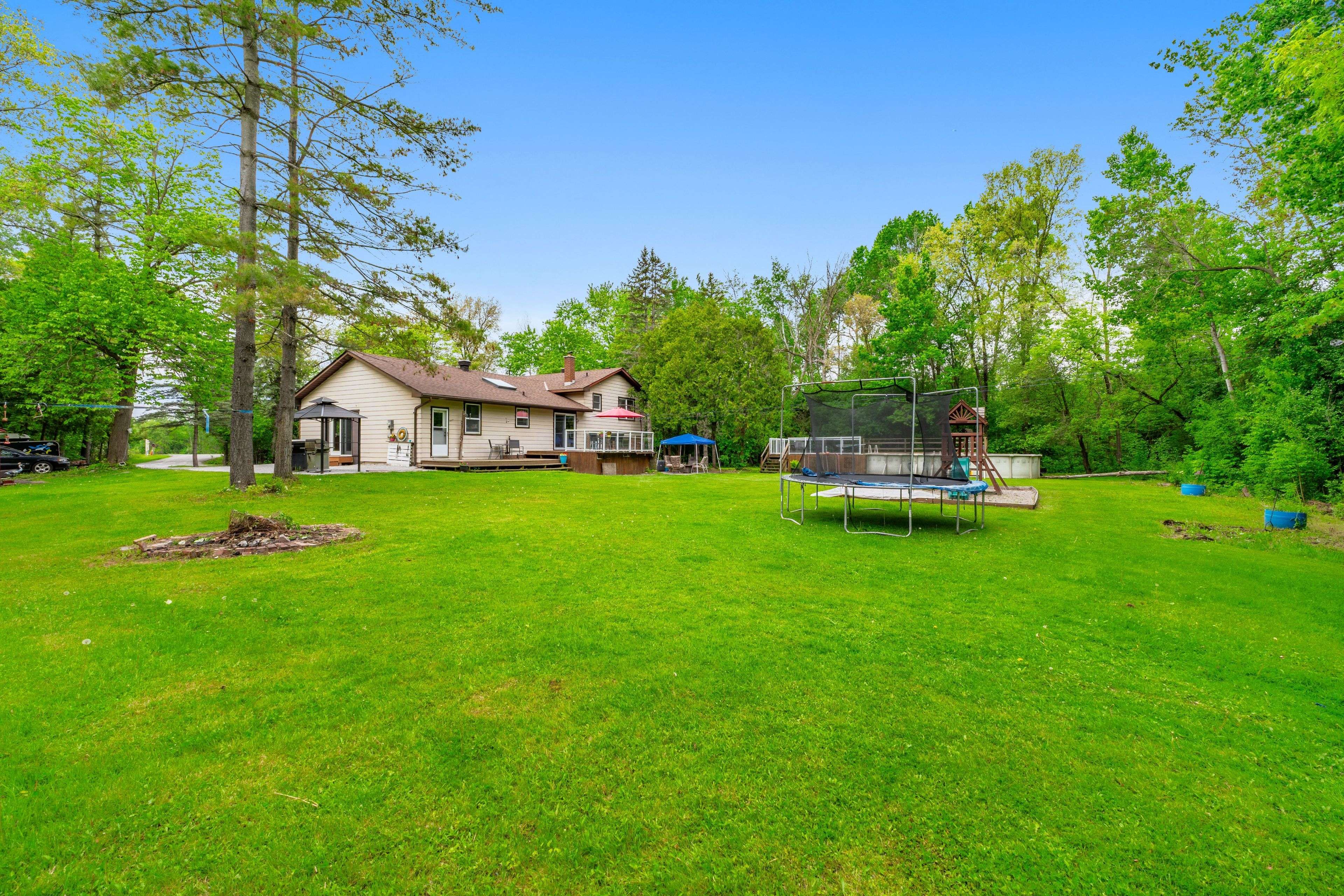 East Gwillimbury, ON L9N 0K5,19341 Bathurst ST