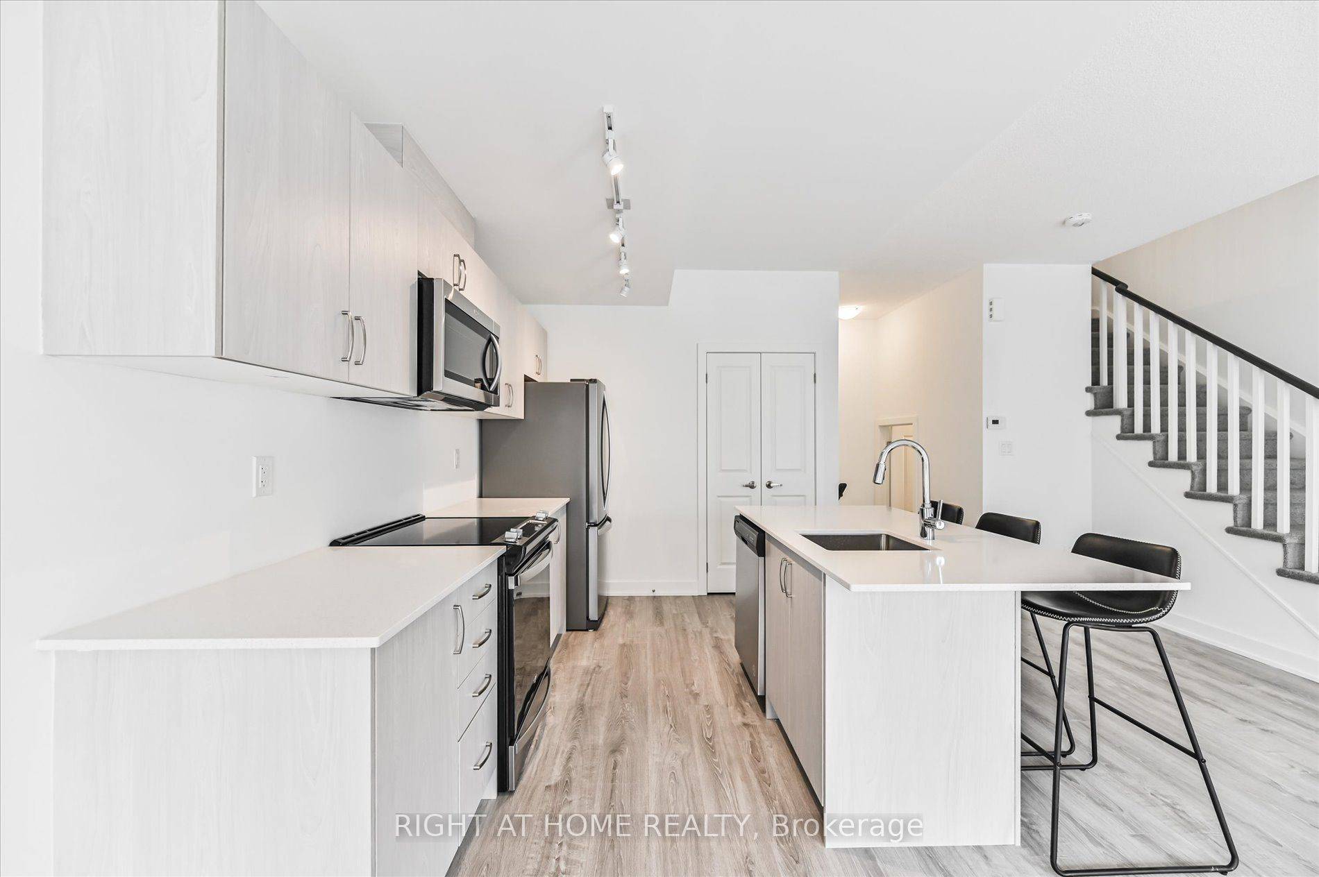 Whitchurch-stouffville, ON L4A 4W8,36 Nordic LN