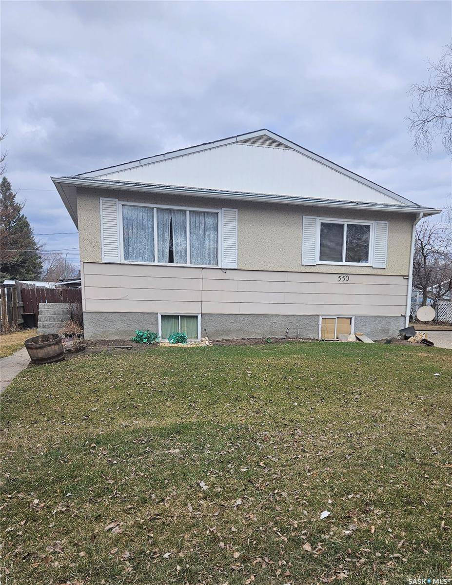 Prince Albert, SK S6V 1W6,550 27th STREET E