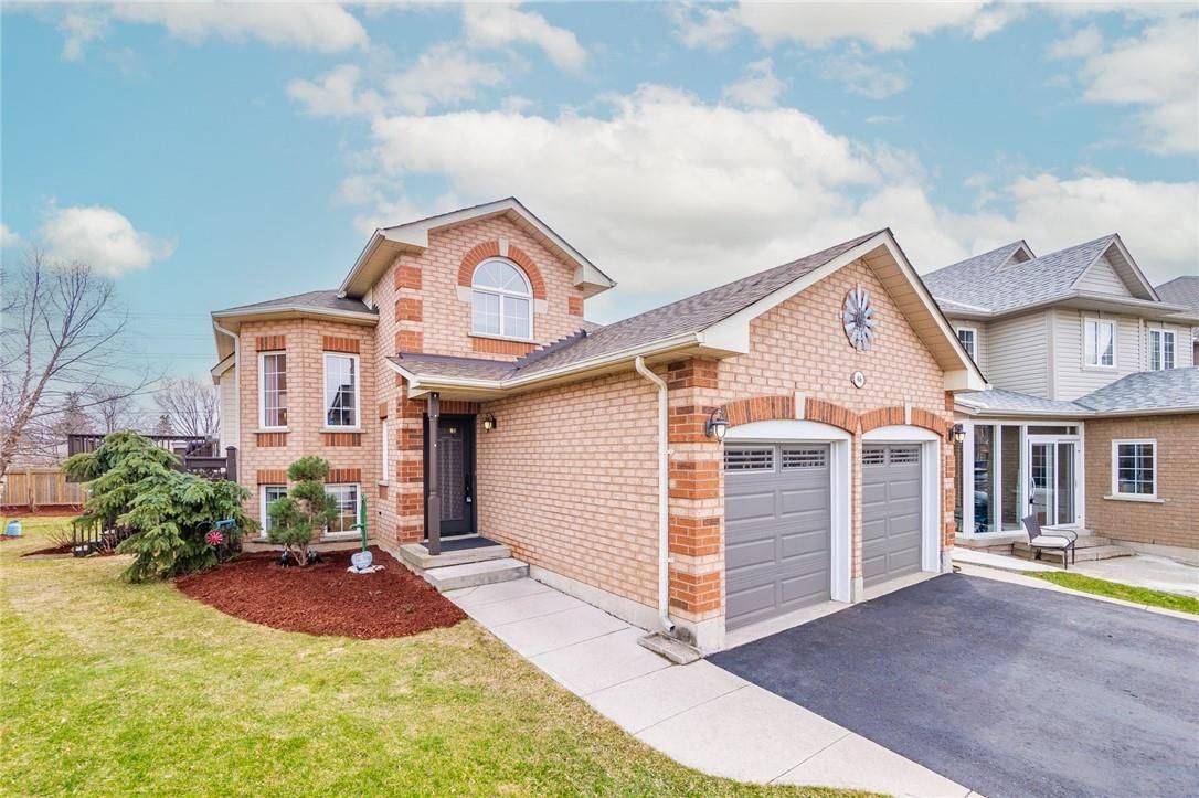 46 Pentland RD, Hamilton, ON L8B 0P7