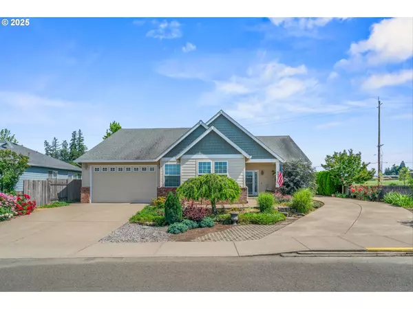 301 CHINOOK ST, Molalla, OR 97038