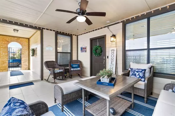 1813 Mercer Way,  Savannah,  TX 76227