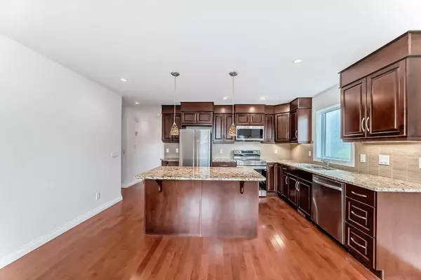 Calgary, AB T2E4G1,426 7A ST Northeast