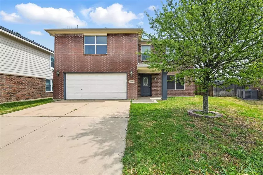 10408 Wooded Court, Fort Worth, TX 76244