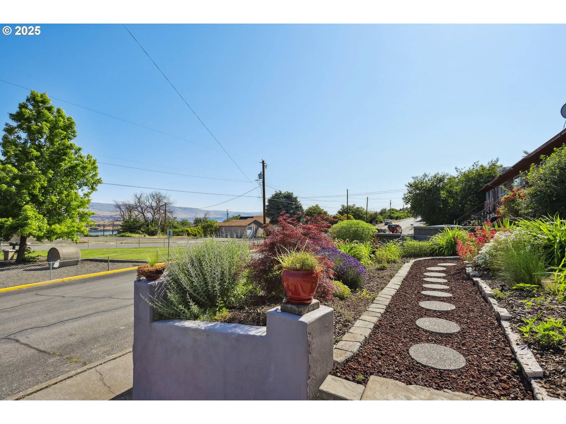 The Dalles, OR 97058,1900 E 10TH ST