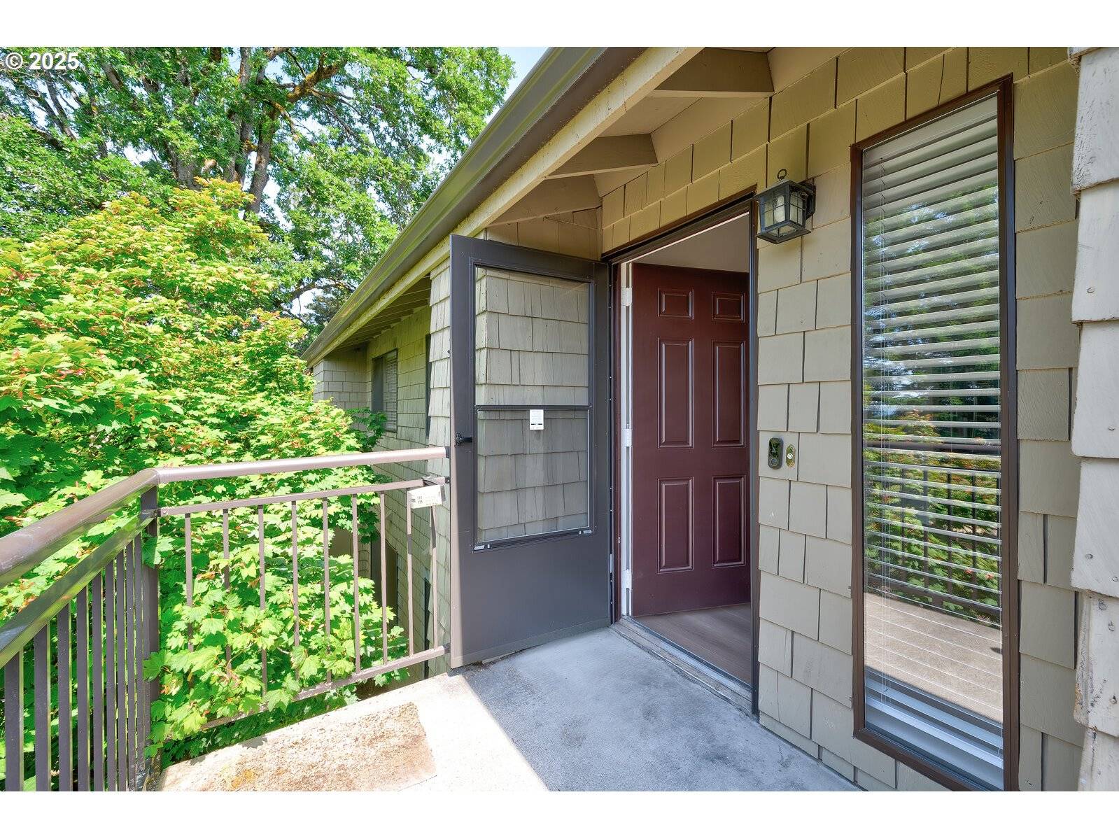 Lake Oswego, OR 97035,56 GALEN ST