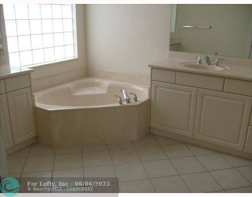 Coral Springs, FL 33067,5896 NW 56th Dr