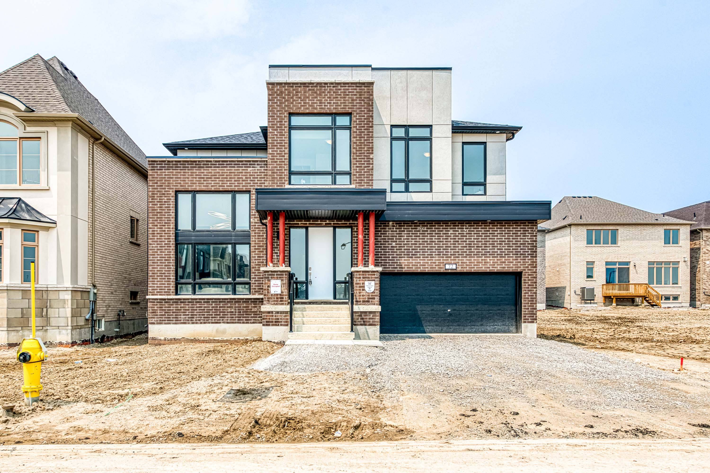 72 Meizhou AVE, Markham, ON L6C 3N1