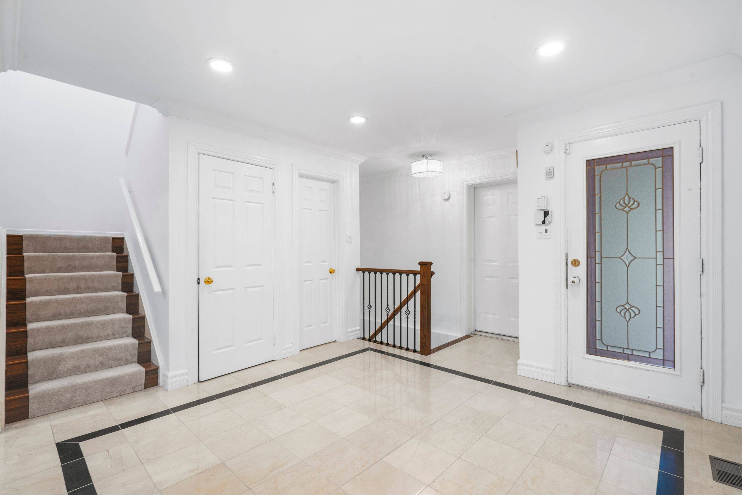 Markham, ON L3T 5T5,20 Grosvenor CT
