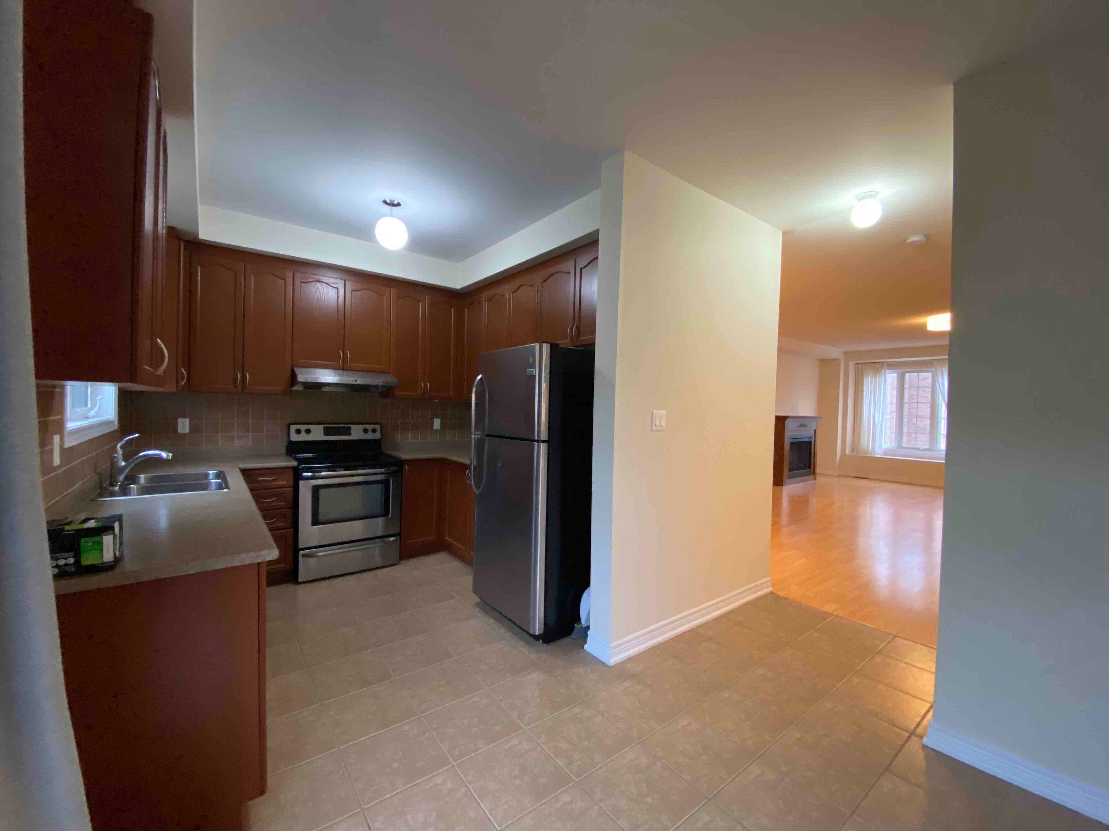 Richmond Hill, ON L4S 0C9,151 Silverwood AVE #30