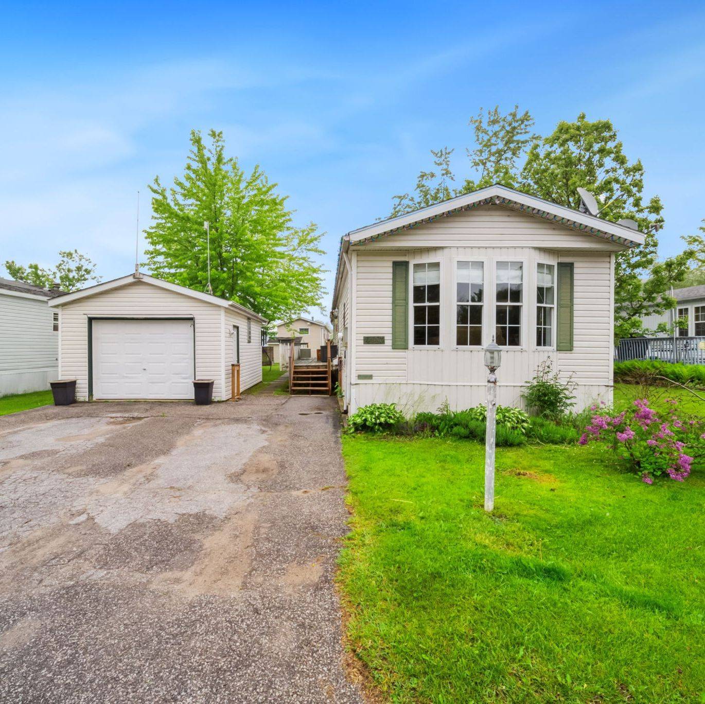 4117 Ash CRES, Severn, ON L3V 6H4