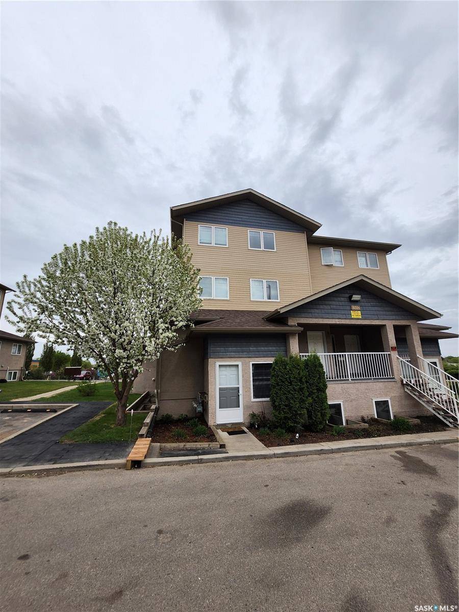 1507 19th STREET W #1, Saskatoon, SK S7M 3R1