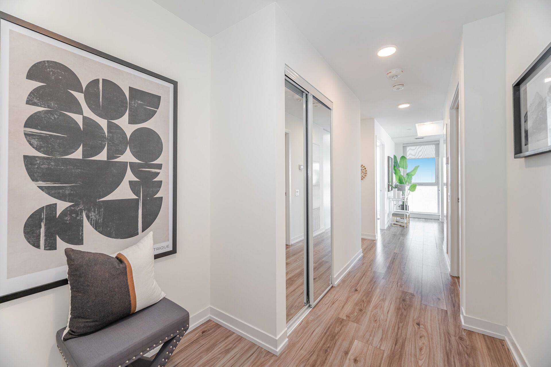 Mississauga, ON L5B 0L4,4065 Confederation Pkwy #3808