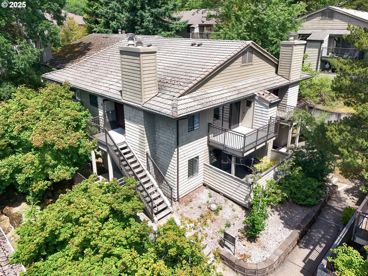 Lake Oswego, OR 97035,56 GALEN ST