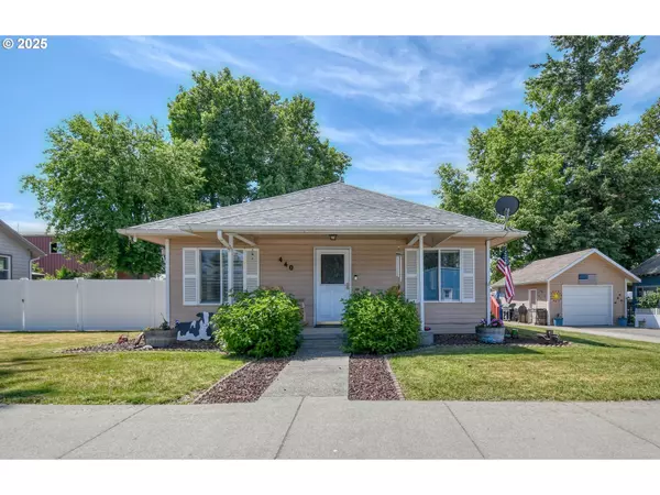 440 E MAIN ST, Athena, OR 97813