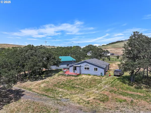 18 HARTWIG RD, Lyle, WA 98635