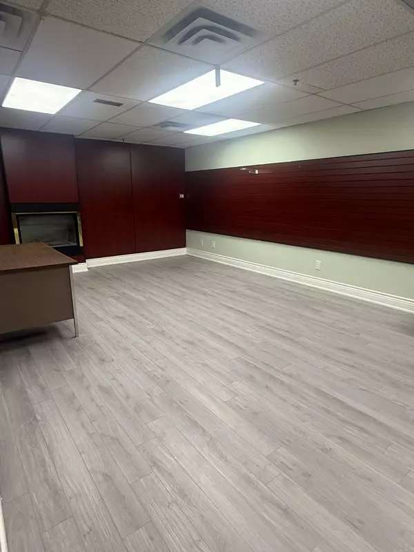 Mississauga, ON L4W 4N5,5359 Timberlea BLVD #29