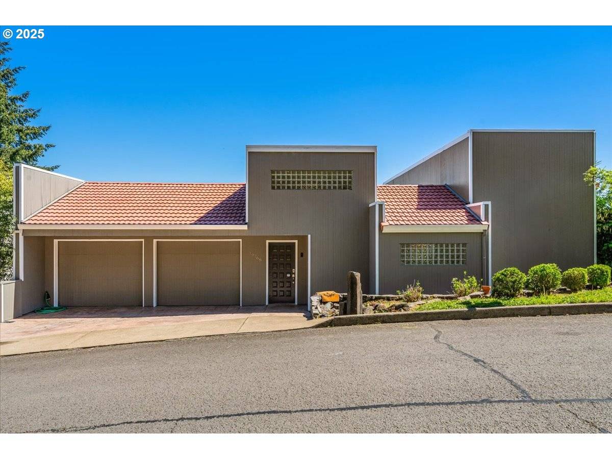 19768 WILDWOOD DR, West Linn, OR 97068