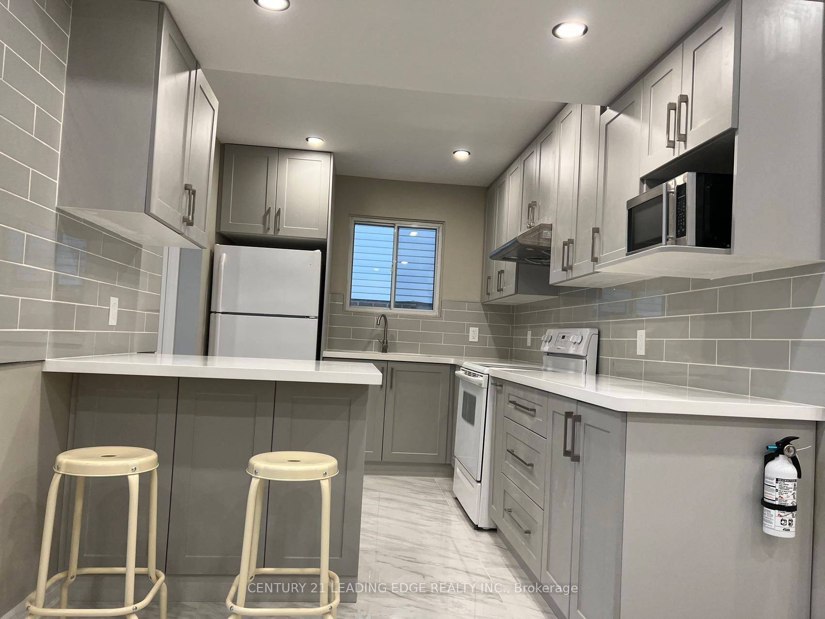 Toronto E05, ON M1V 1E8,67 Revlis CRES #Upper