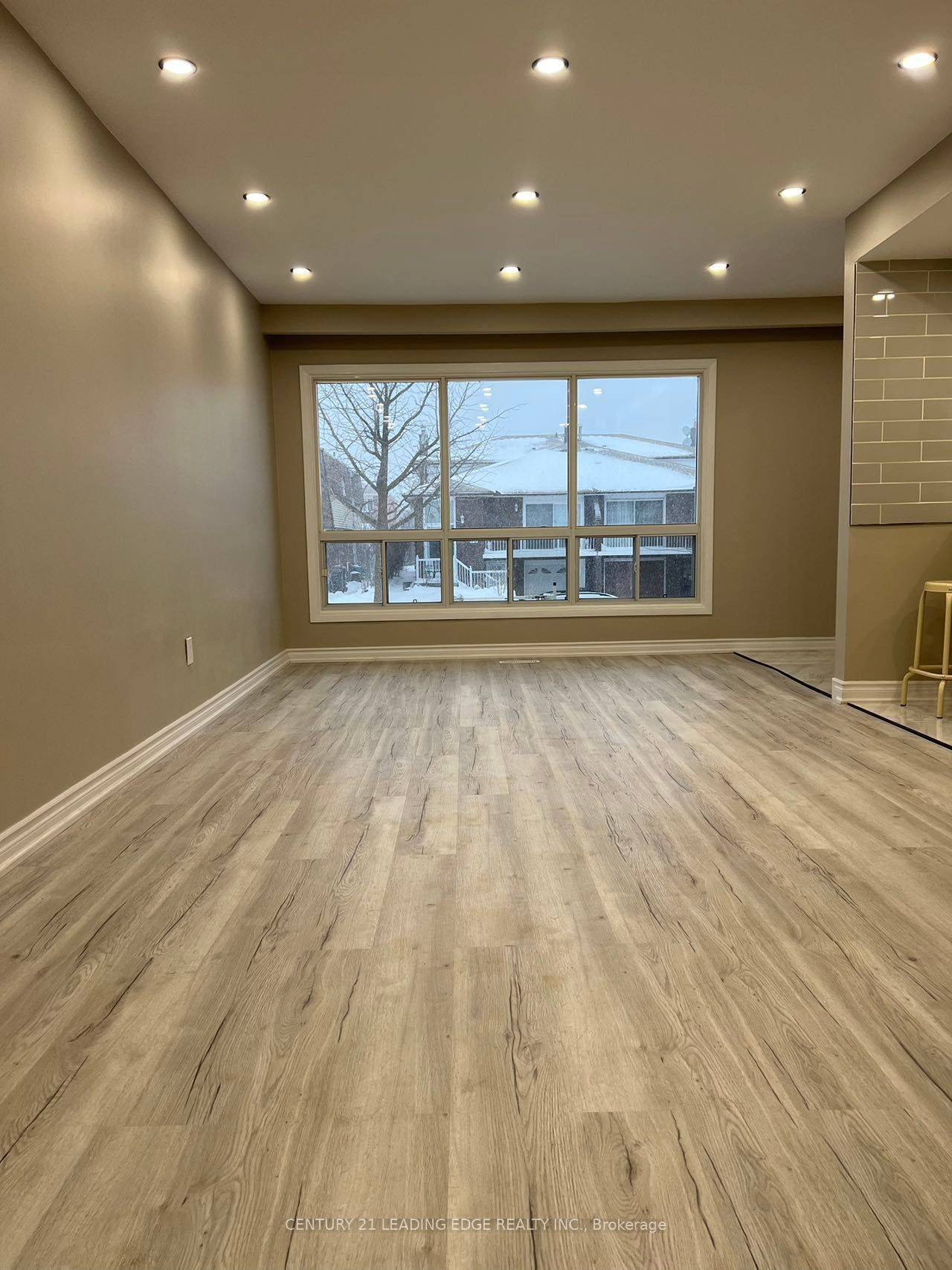 Toronto E05, ON M1V 1E8,67 Revlis CRES #Upper