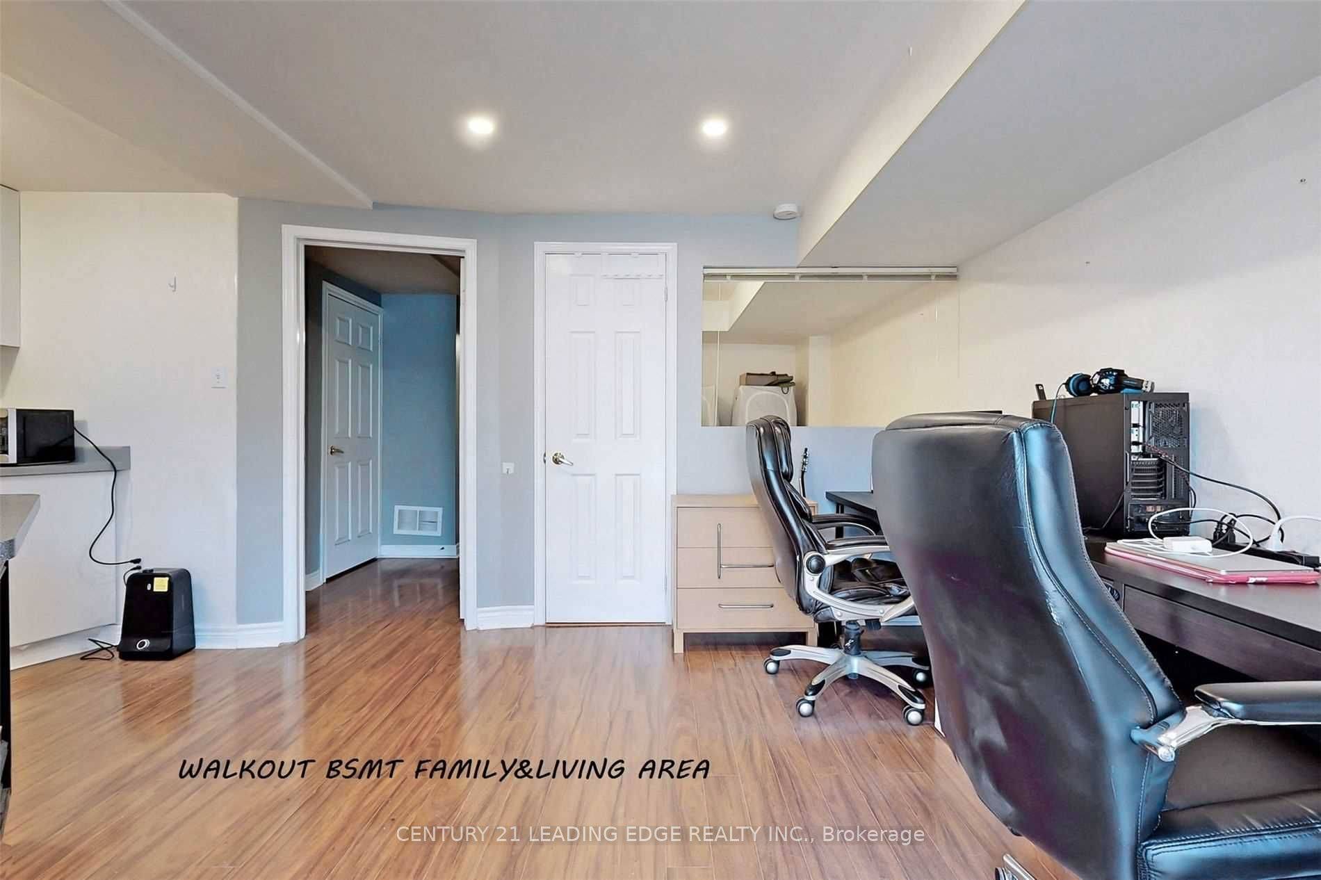 Markham, ON L3P 7X5,84 Sunway SQ #GROUND