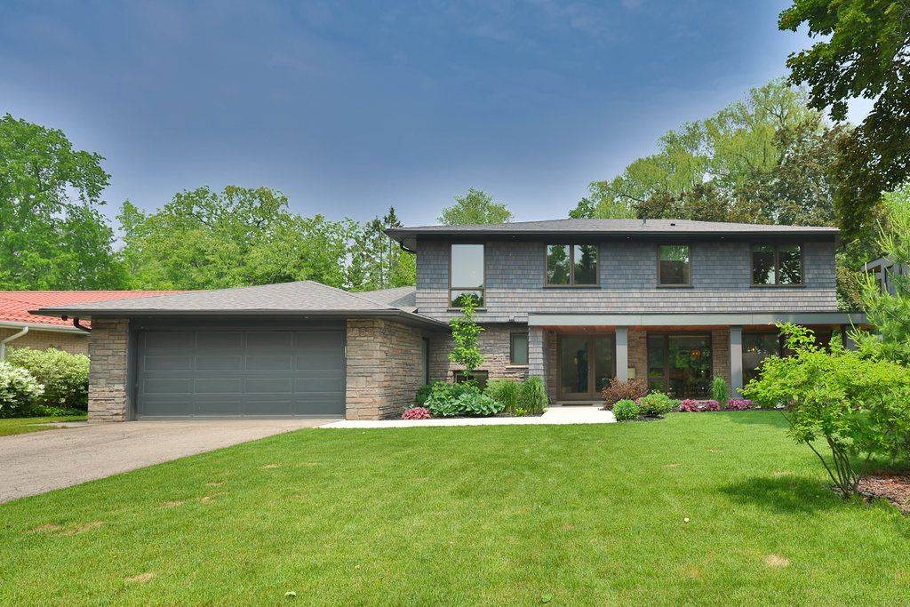 1355 GATEHOUSE DR, Mississauga, ON L5H 1A6