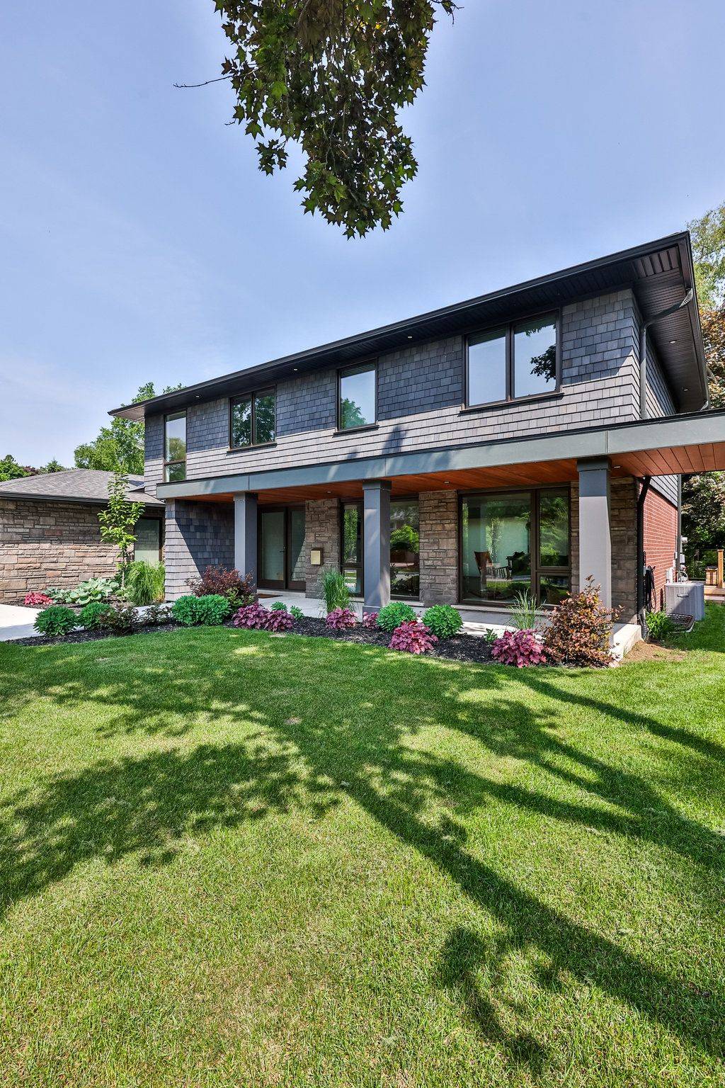 Mississauga, ON L5H 1A6,1355 GATEHOUSE DR