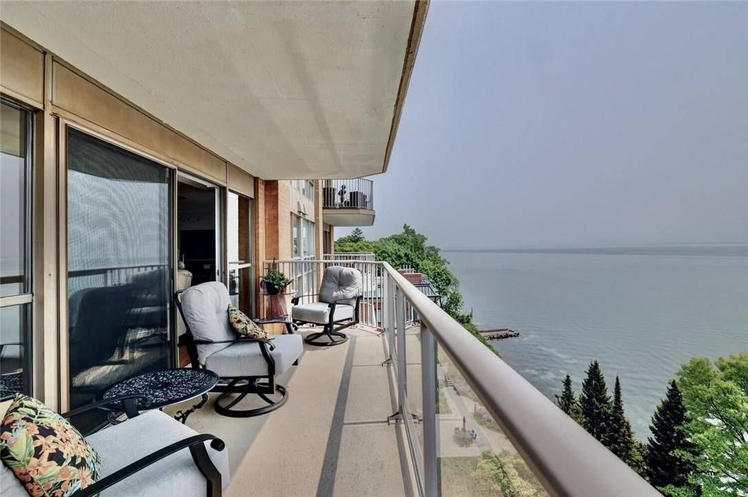 Burlington, ON L7R 4J9,2210 Lakeshore RD N #803
