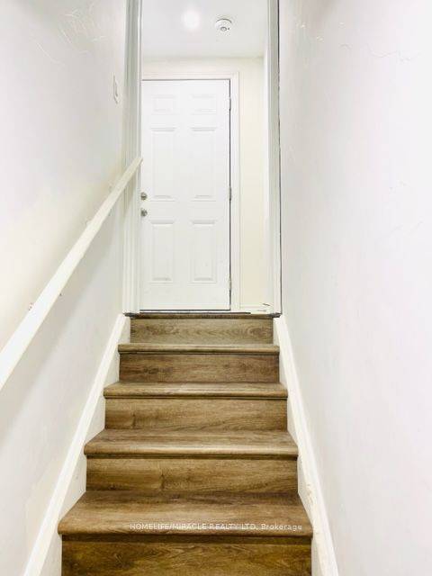 Brampton, ON L6X 5S2,7 Aldenham ST #Basement