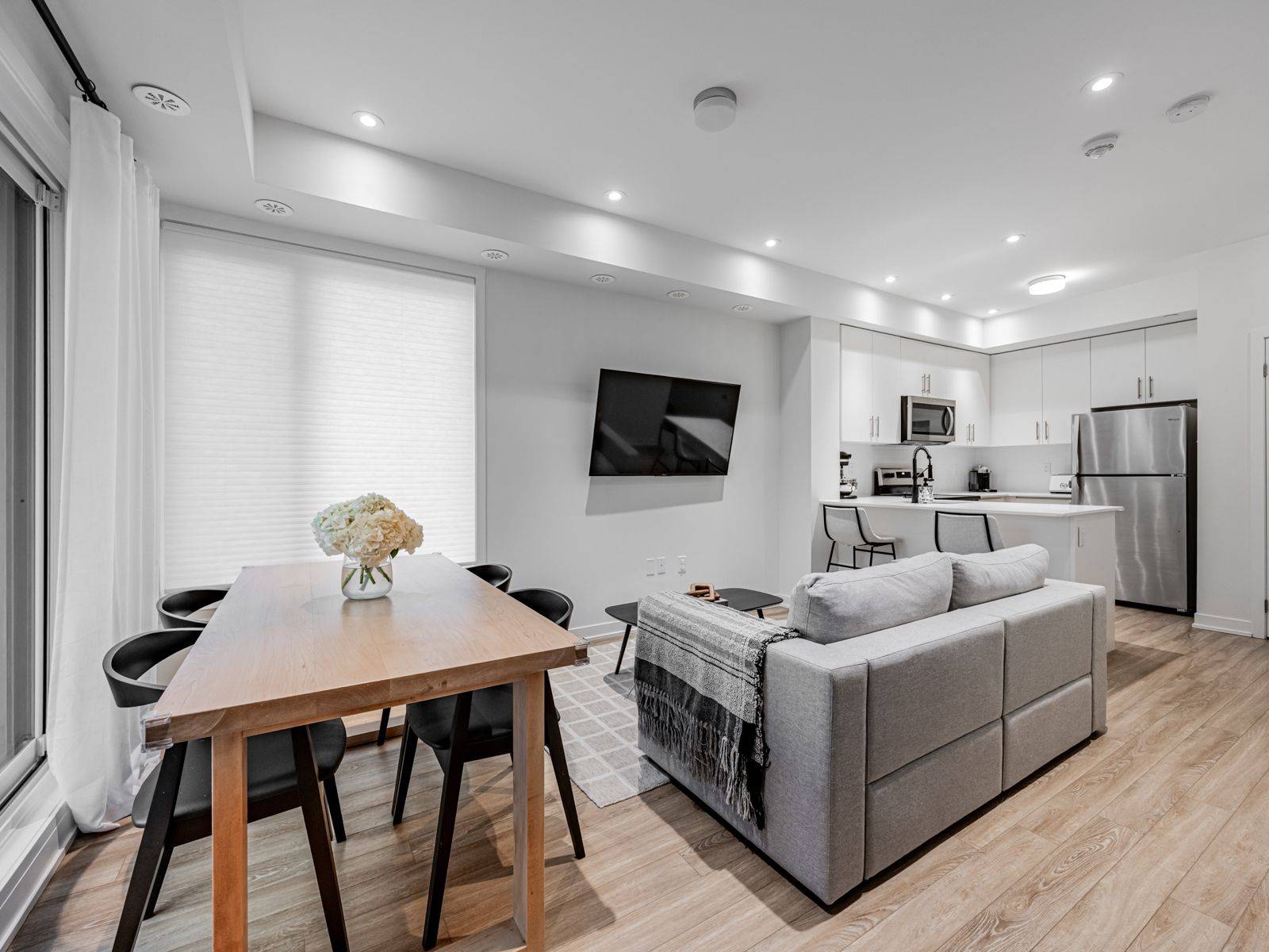 Mississauga, ON L5L 0B9,3409 Ridgeway DR #18