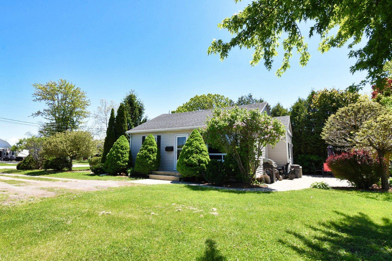 Lincoln, ON L0R 1G0,3674 Campden RD