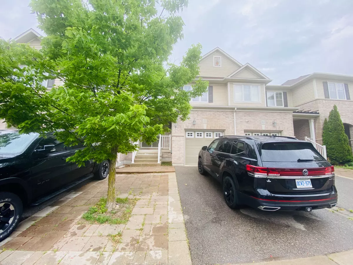 Oakville, ON L6M 0M3,2019 Trawden WAY #62