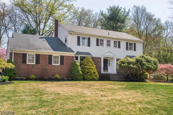 114 Helen Ct, Franklin Lakes Boro, NJ 07417