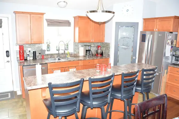 Peace River, AB T8S1X2,9125 133 AVE