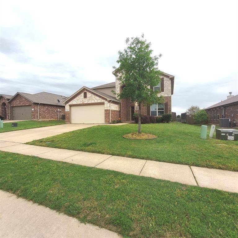 Aubrey, TX 76227,8404 Sioux Trail