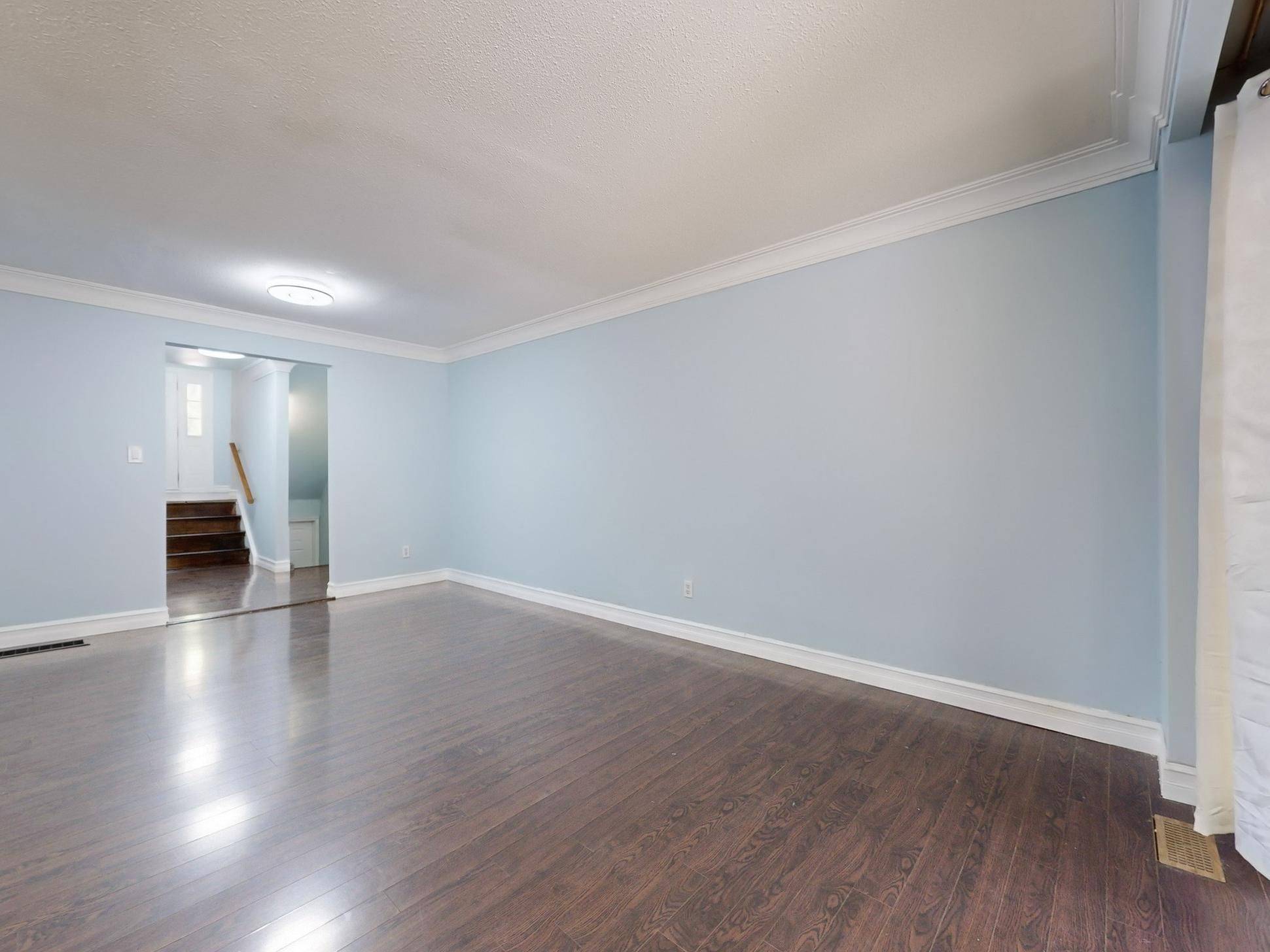 Mississauga, ON L4T 1M2,3339 Victory CRES