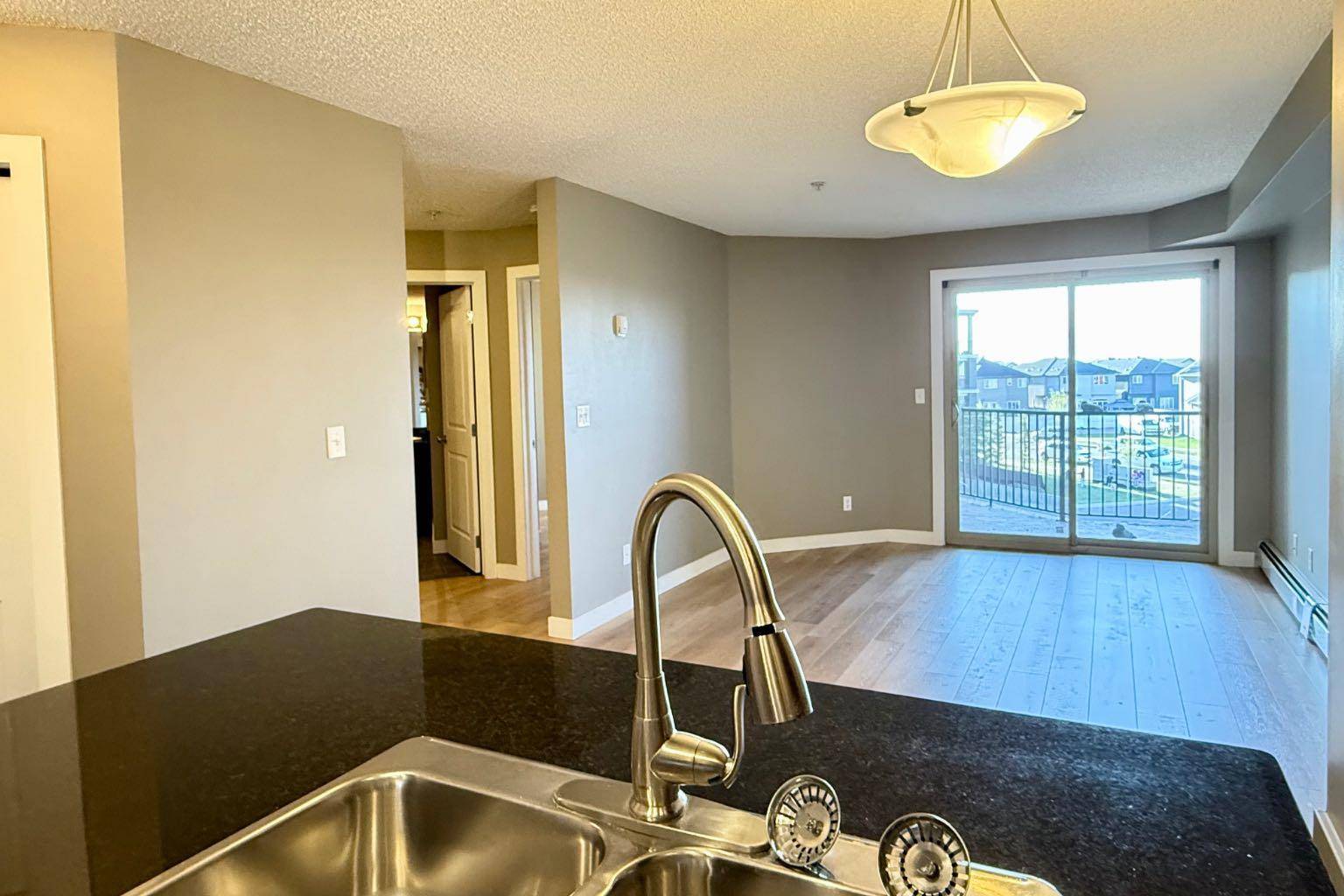 Calgary, AB T3J0S9,15 Saddlestone WAY Northeast #308