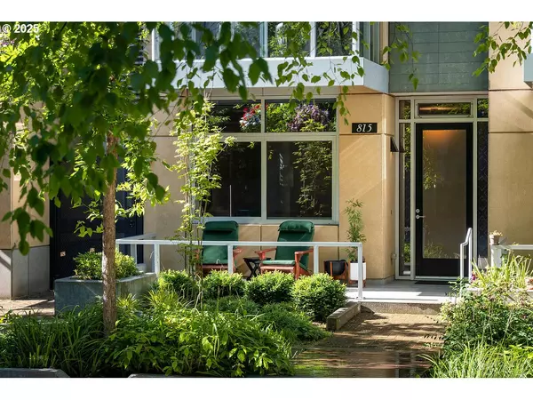 815 S PENNOYER ST #TH-K, Portland, OR 97239