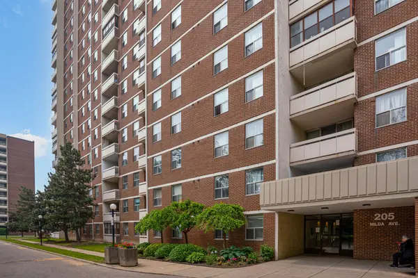 Toronto C07, ON M2M 4B1,205 Hilda AVE #302