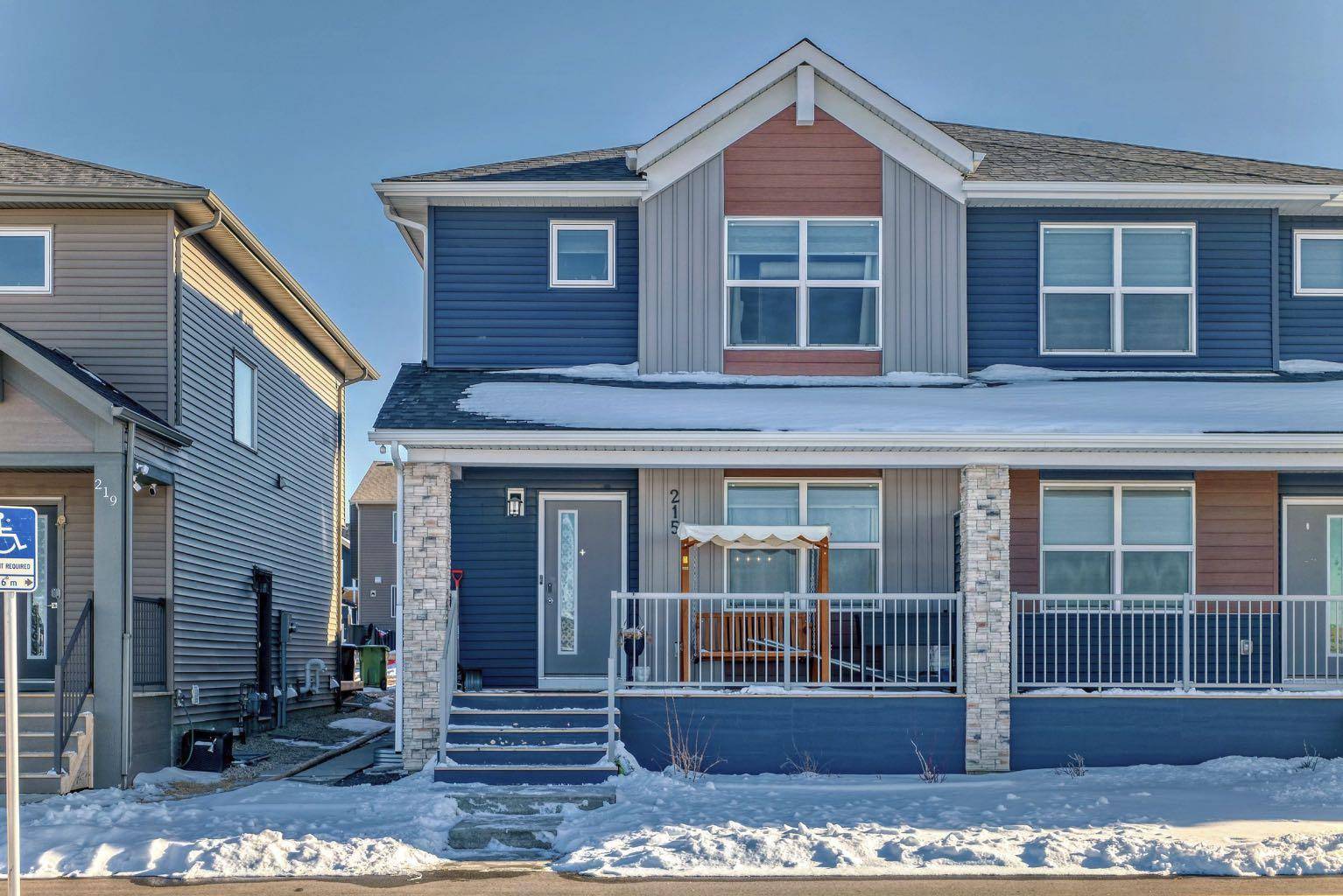 215 Corner Meadows AVE Northeast, Calgary, AB T3N 1X6