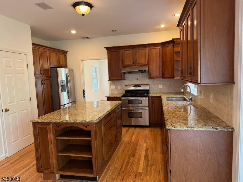 Hanover Twp., NJ 07981,158 Cedar Knolls Rd