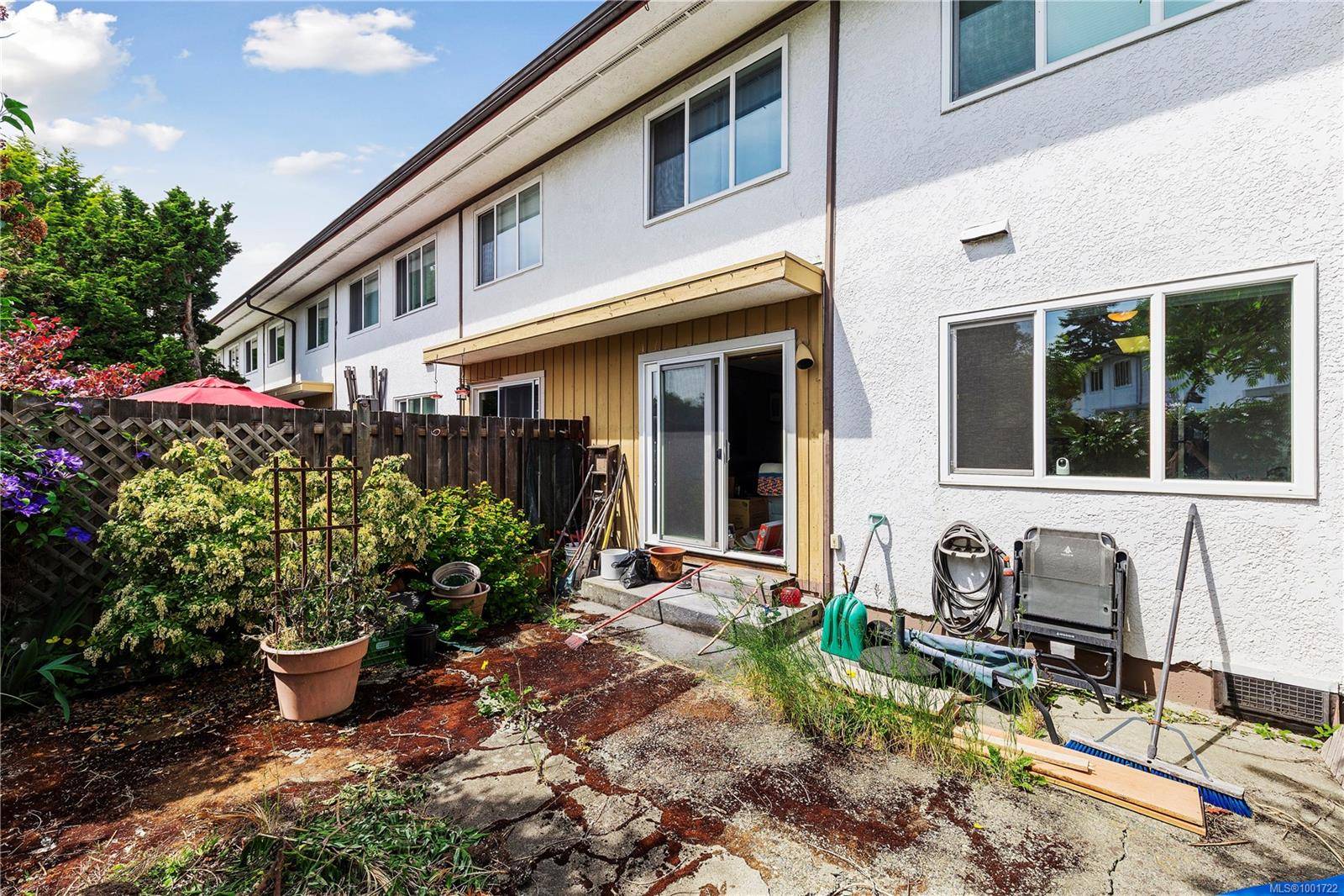 Saanich, BC V8Z 4H4,3638 Tillicum Rd