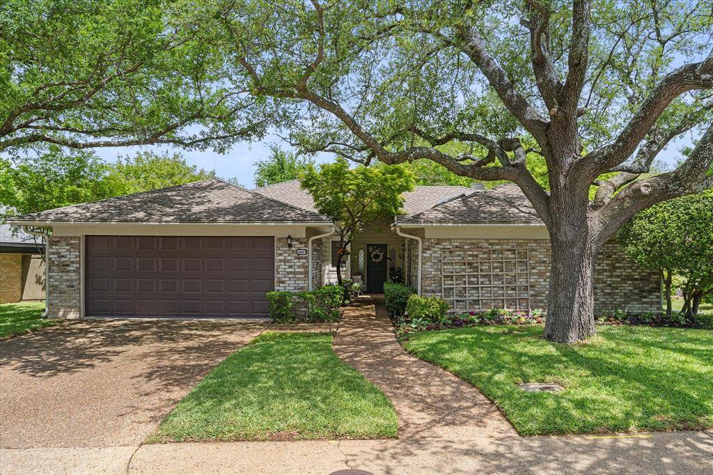 9049 Stone Creek Place, Dallas, TX 75243